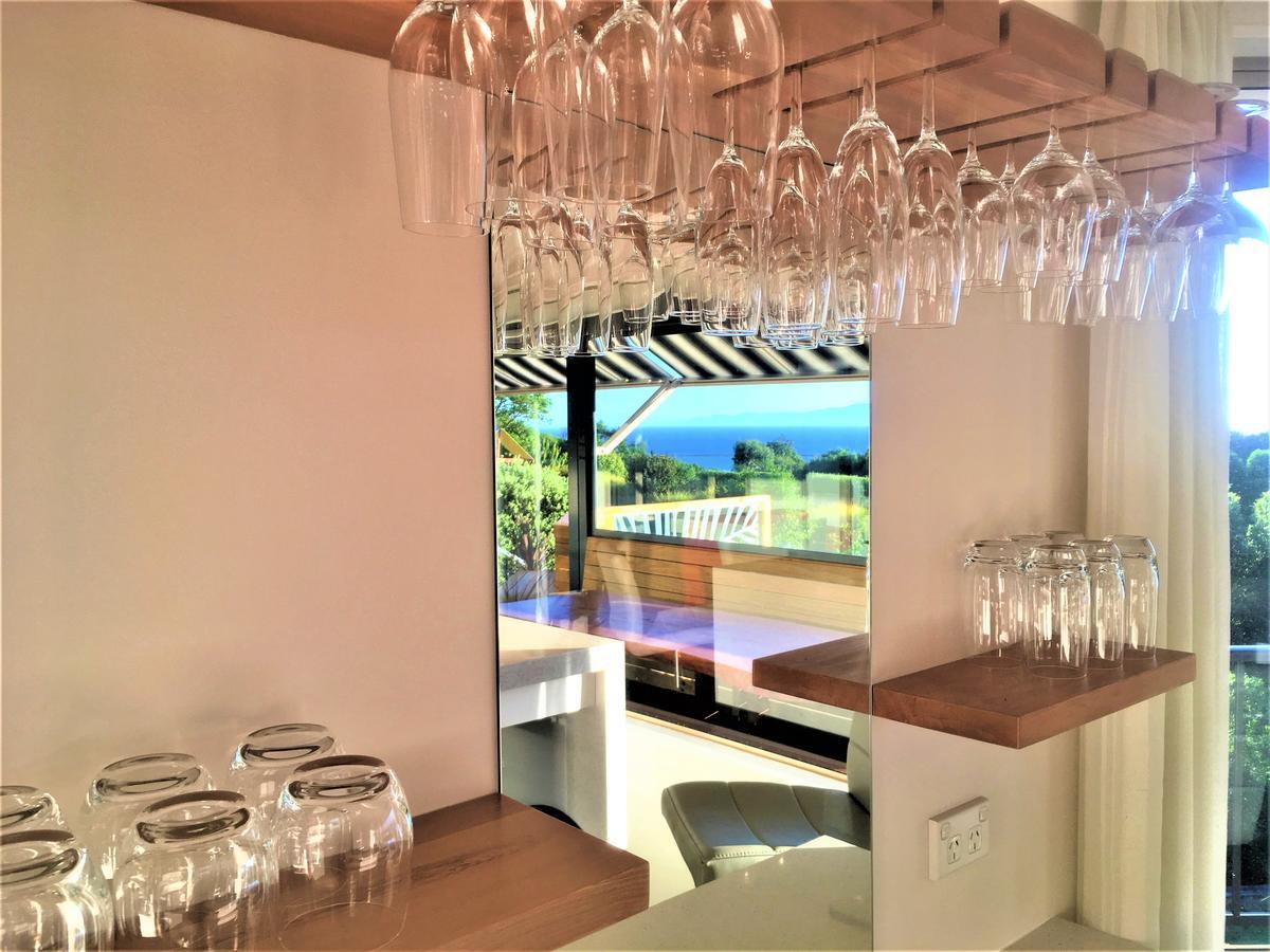 Twin Peaks Luxury Sea View Villa Nelson Exterior photo